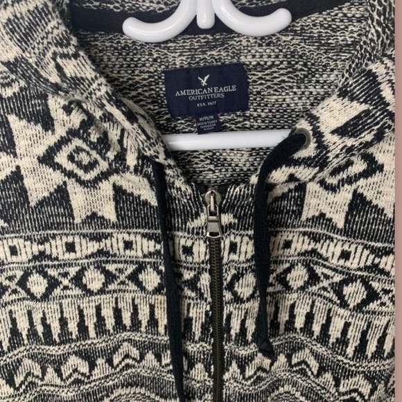 American Eagle Aztec Boho Print Hooded Sweater Jacket, Size M - Picture 4 of 6